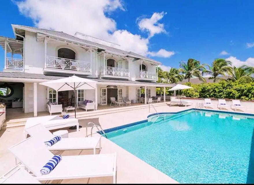 Purple Haze - Infinity Pool Holiday Home Minutes From The Island'S Best Beaches 세인트 제임스 외부 사진